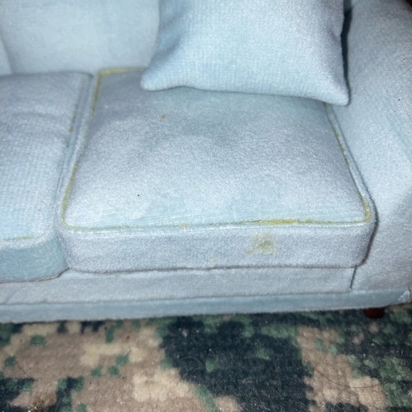 Miniature Couch Furniture 1:12 Scale - Picture 3 of 5